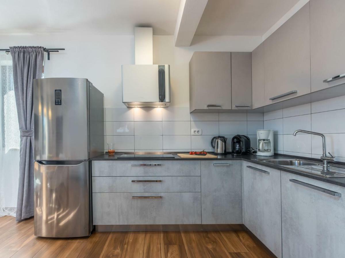 Holiday Home Villa Joy By Interhome Novigrad Istria المظهر الخارجي الصورة