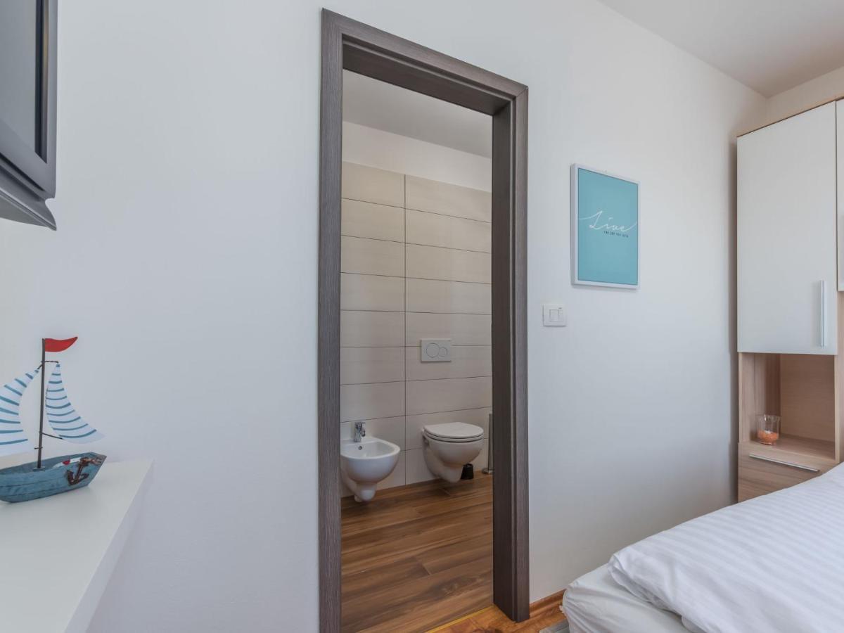 Holiday Home Villa Joy By Interhome Novigrad Istria المظهر الخارجي الصورة
