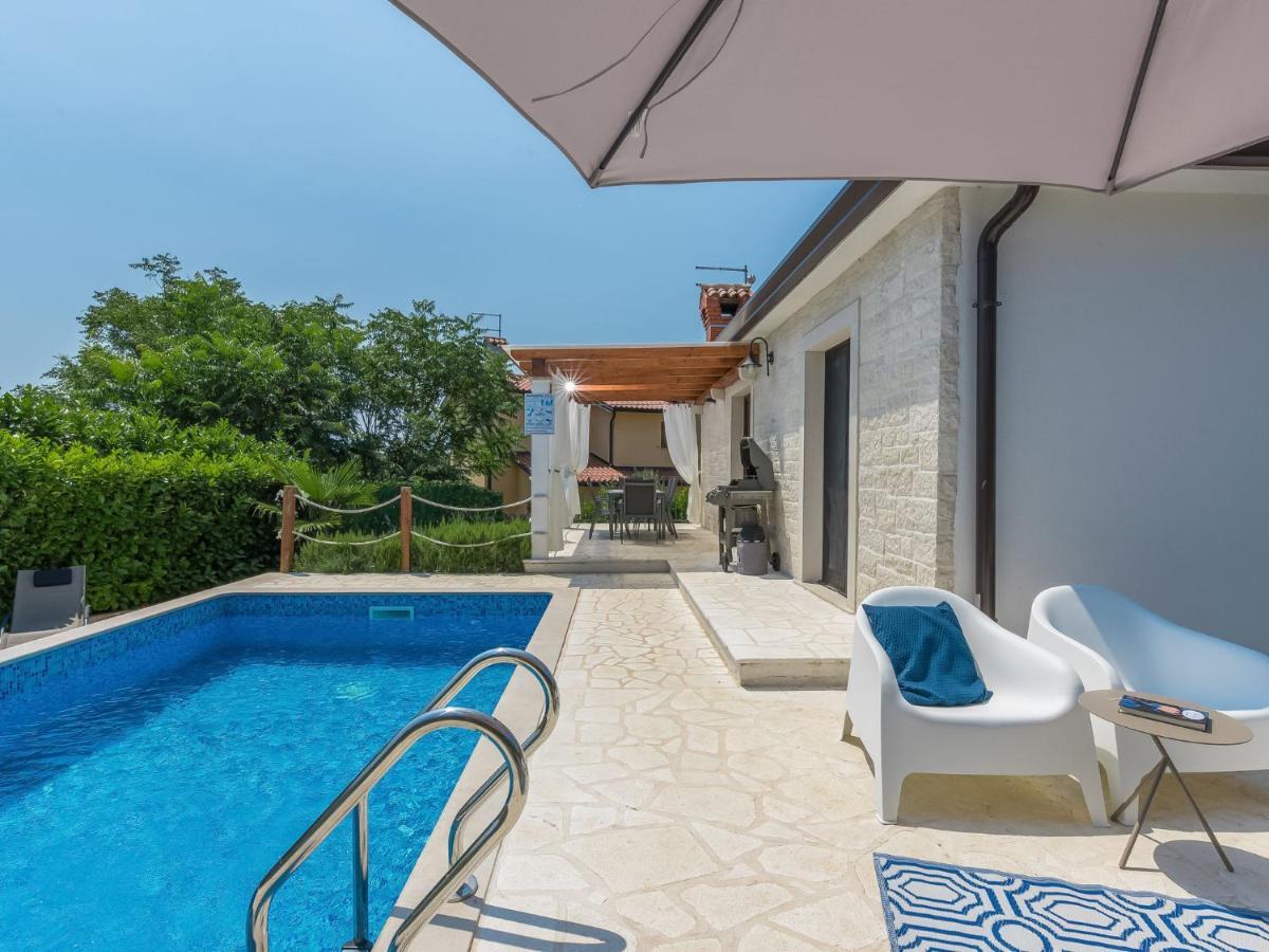 Holiday Home Villa Joy By Interhome Novigrad Istria المظهر الخارجي الصورة